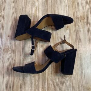 Banana republic navy suede heeled sandals size 7